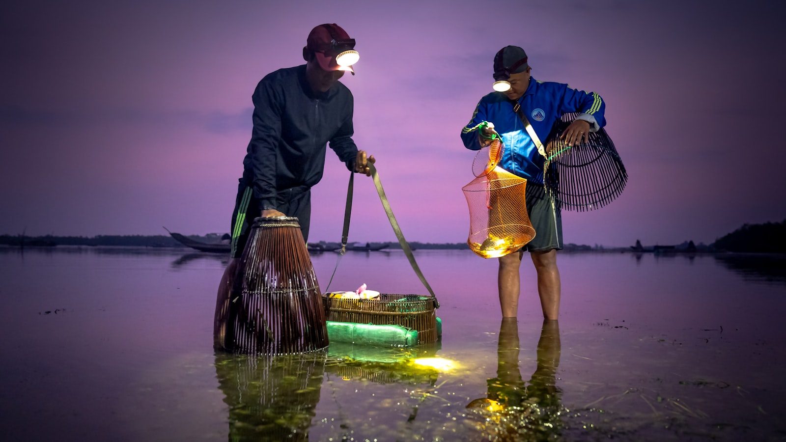June spear squid season — night fishing‑light eging trips